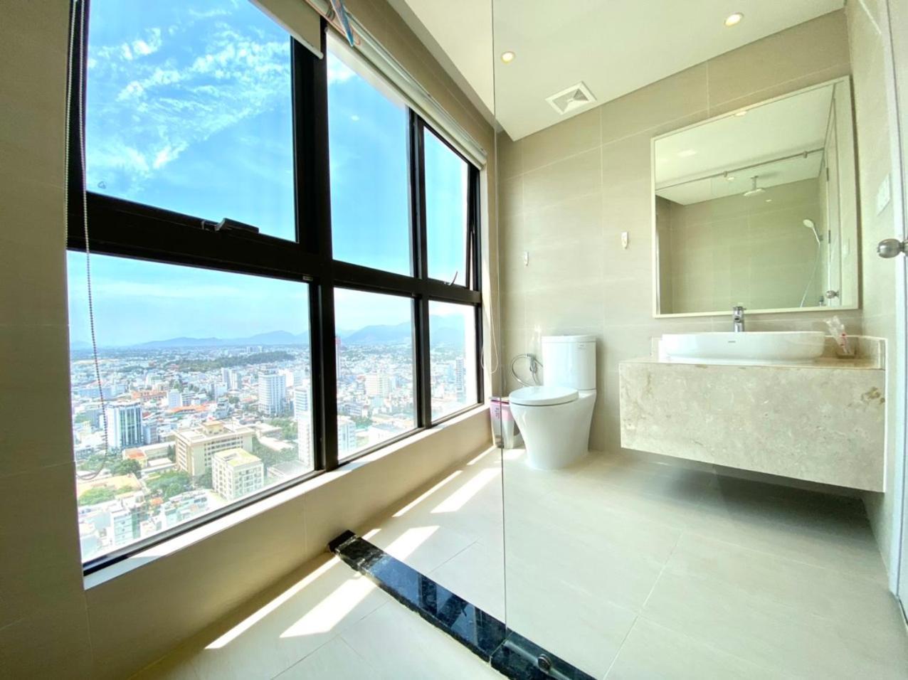 Wise Stay Gold Coast Apartment ニャチャン 部屋 写真