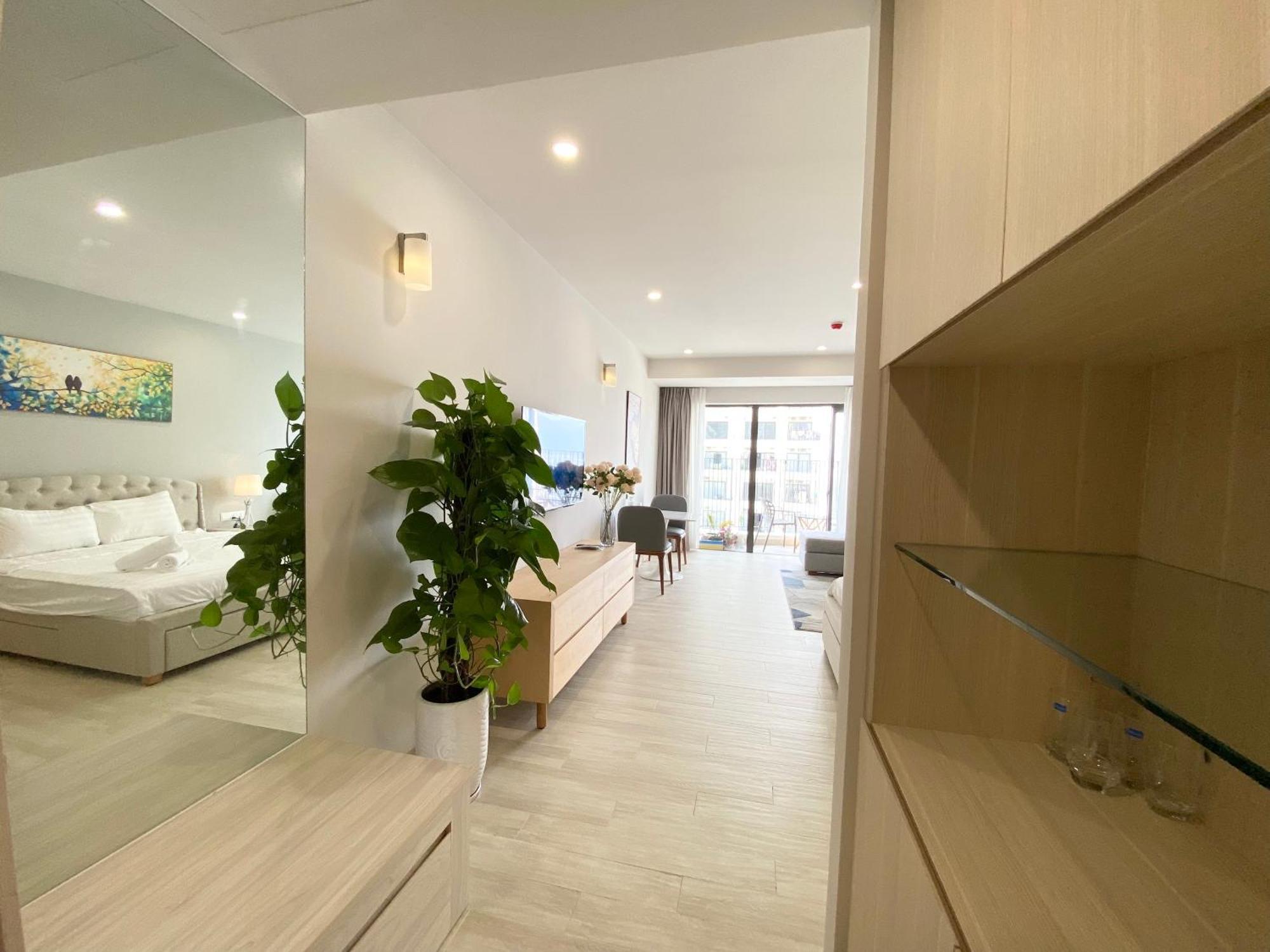 Wise Stay Gold Coast Apartment ニャチャン 部屋 写真