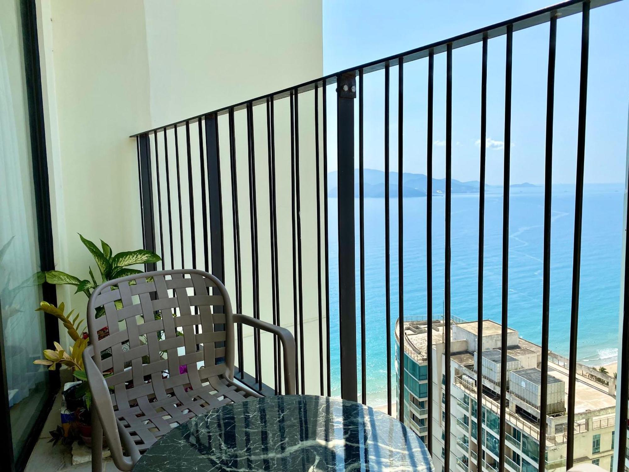 Wise Stay Gold Coast Apartment ニャチャン 部屋 写真